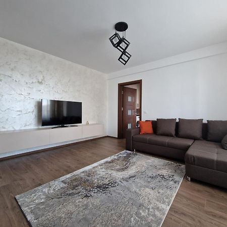 Downtown Apartment Râmnicu Vâlcea エクステリア 写真